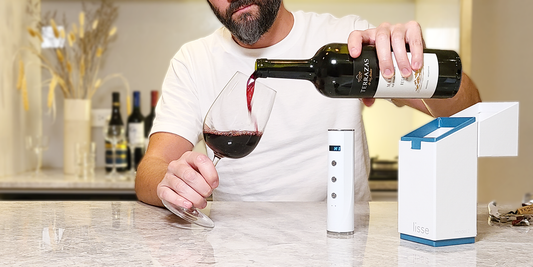 How to use your Lisse wine decanter